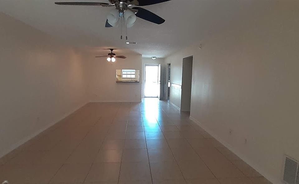 1st image of 6877 Kapok Dr