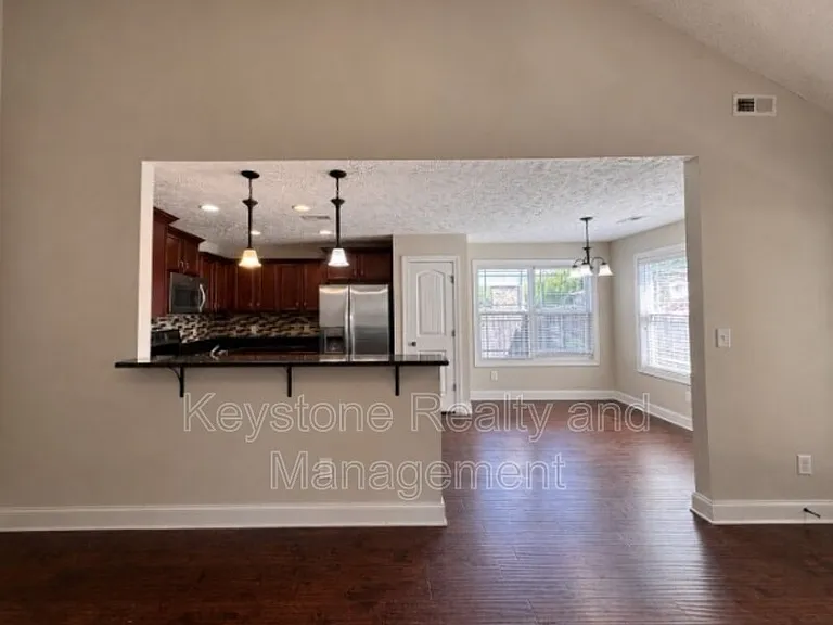 1223 Snowball Ln — Photo 9