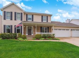 3313 Peppertree Ln, Bloomington, IL