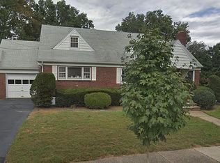 53 Argyle Rd, Glen Rock, NJ 07452