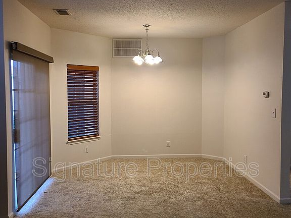 5th image of 830 Brassie Ln APT G