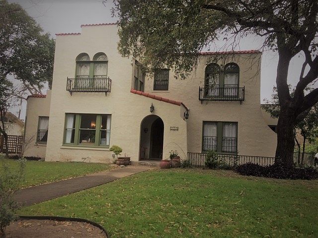 1st image of 339 W Hollywood Ave