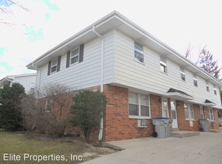 10425 W Donna Dr, Milwaukee, WI 53224