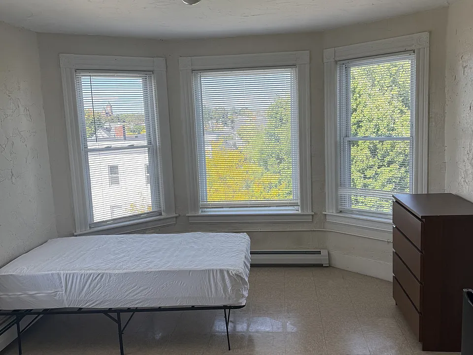 265 Central St #8