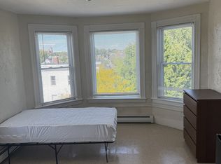 265 Central St APT 8, Manchester, NH 03103