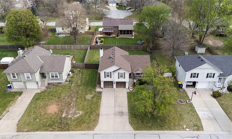 1617 NE Auburn Dr, Lees Summit, MO 64086 | Zillow