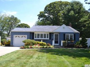 1411 Peters Blvd, Bay Shore, NY 11706