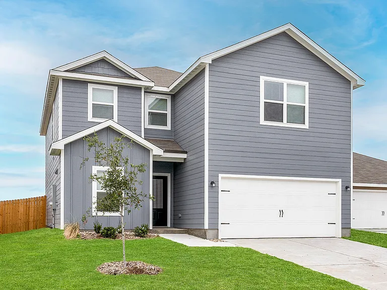 The Cottonwood has a beautiful siding exterior.