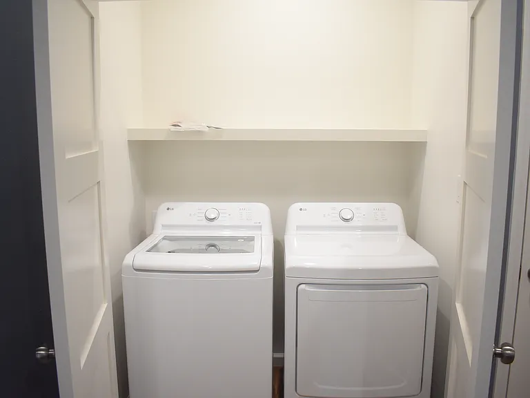 720 Martinsville St #102 — Photo 9