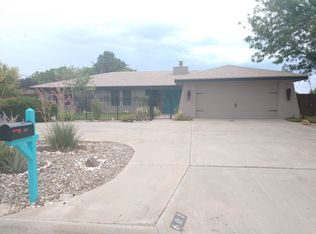 601 Moore Ave, Roswell, NM 88201