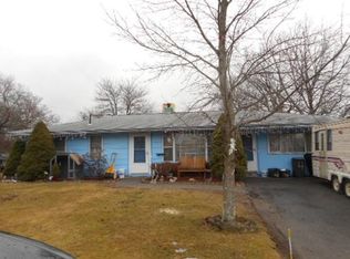 4 Courtfield Dr, Brockton, MA 02302