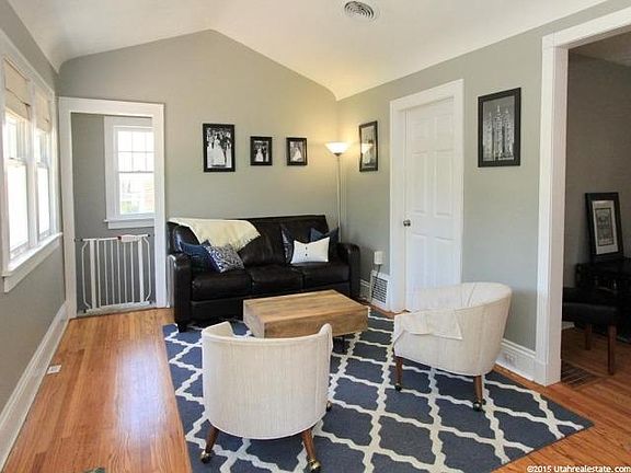 5th image of 1337 E Kensington Ave
