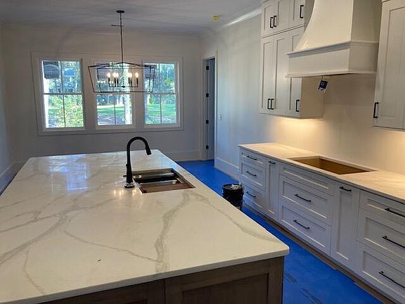4th image of 3214 Waverly Ln