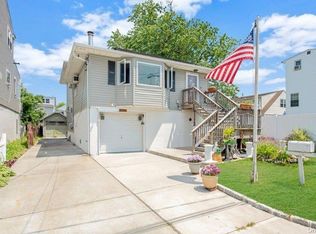 2 Cooke St W, East Rockaway, NY 11518