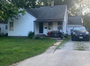 317 S 9th St, Watseka, IL 60970