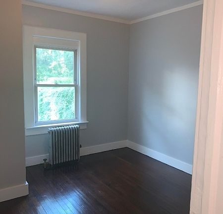 5th image of 106 Summit St #1