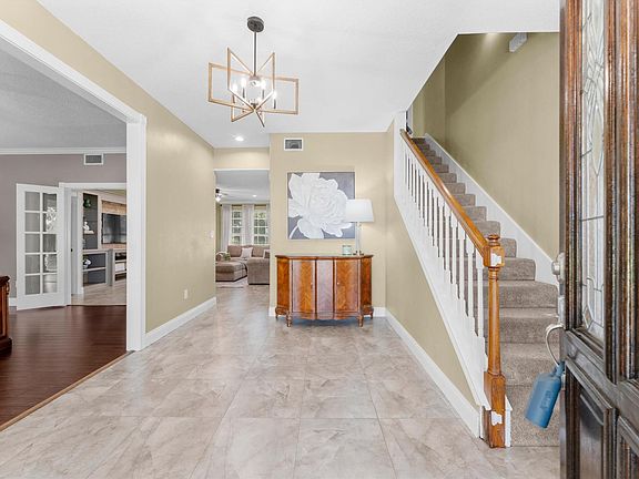 5th image of 33014 Grove Park Dr