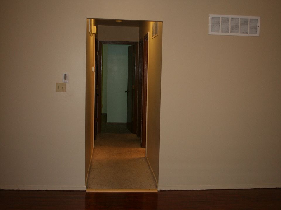 1st image of 1109 Riverwood Place Dr