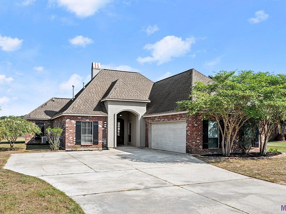 1st image of 10093 Garden Oaks Ave