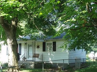 1105 Maple St, Connersville, IN 47331