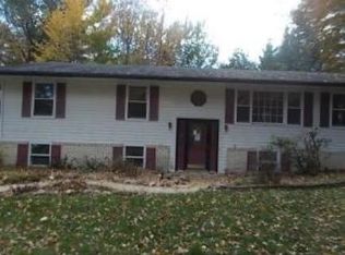 N5400 Broder Rd, Shawano, WI 54166