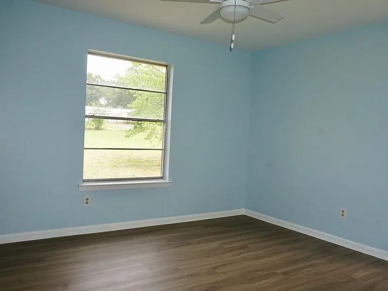 852 Hoyt Rd — Photo 13