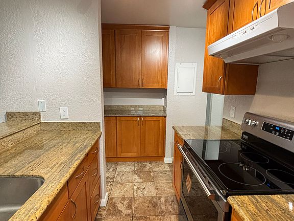 5th image of 10330 SE 6th St APT A2