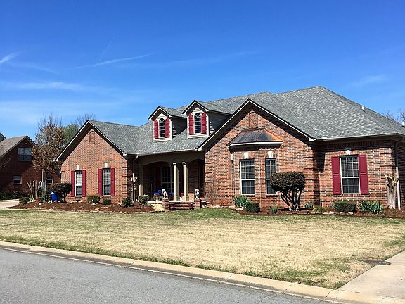3rd image of 4910 Park Place Dr