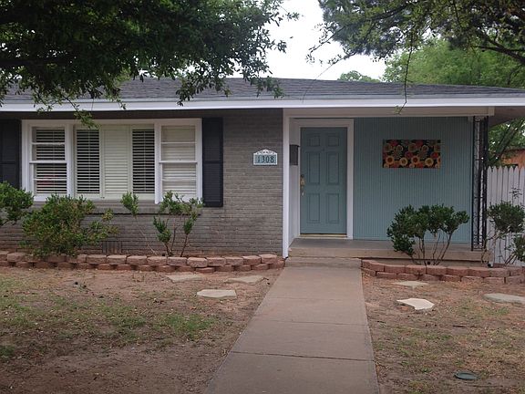 Charming corner lot