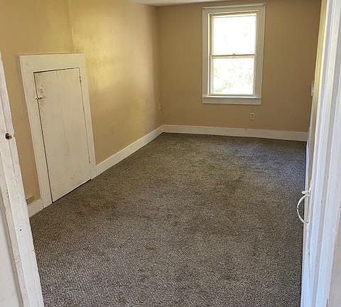 5th image of 166 E Main St #D