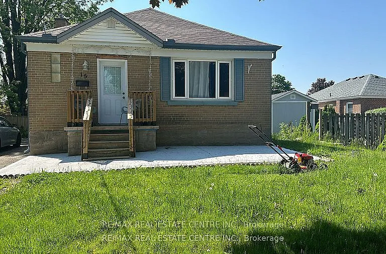 15 Chelsea Rd #BASEMENT — Photo 1
