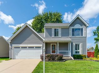 515 Southwood Cir, Streamwood, IL