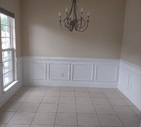 4th image of 2919 Aylesbury Dr