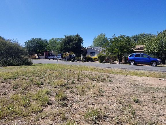 3rd image of 3183 N Corrine Dr