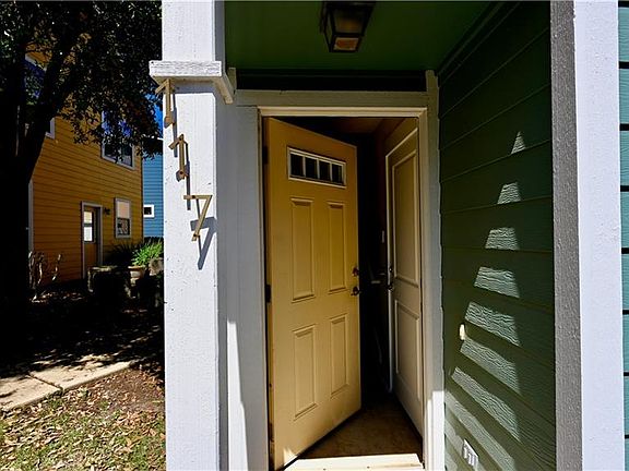 3rd image of 1601 Miriam Ave Unit 117