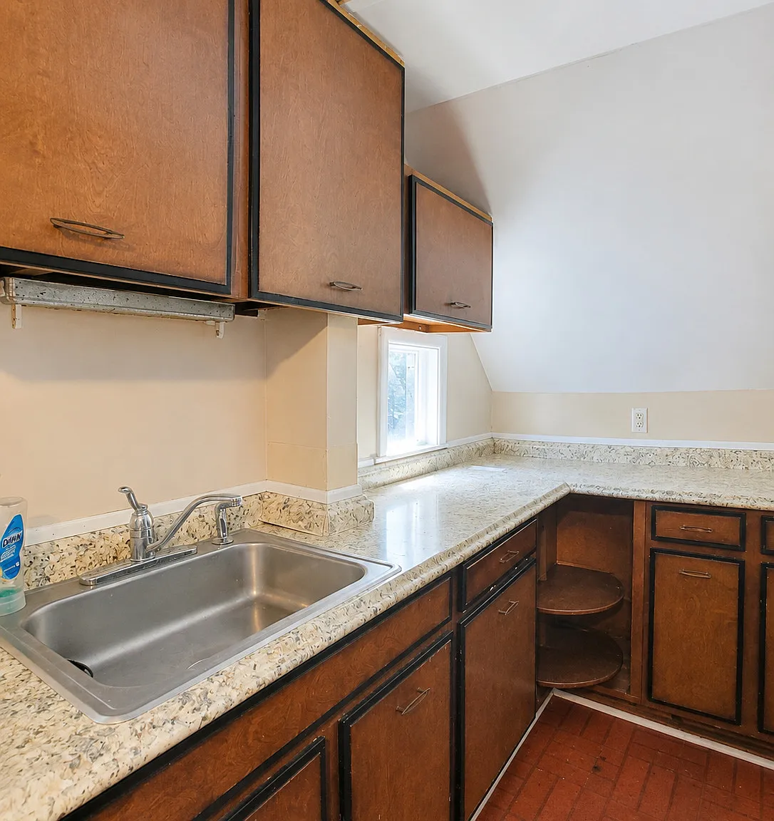 2 bed, 1.0 bath, 850 sqft, $1,325 — Photo 4