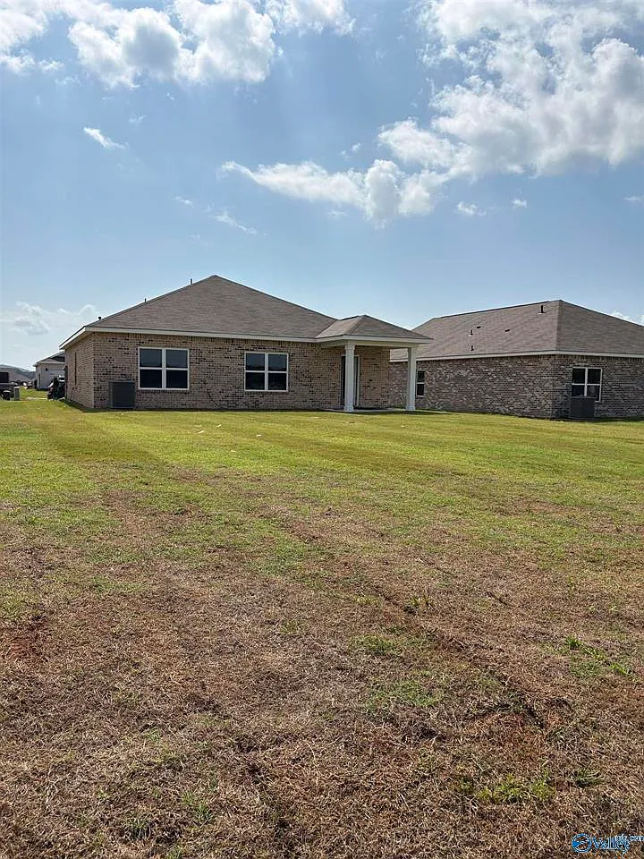 4 bed, 1537 sqft, $1,750 — Photo 2