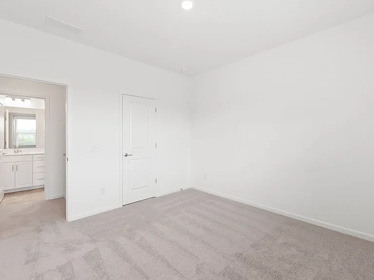 302 Silver Fleet Dr — Photo 37