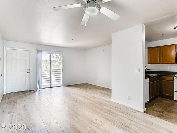 4th image of 2121 Blue Breeze Dr Unit 202