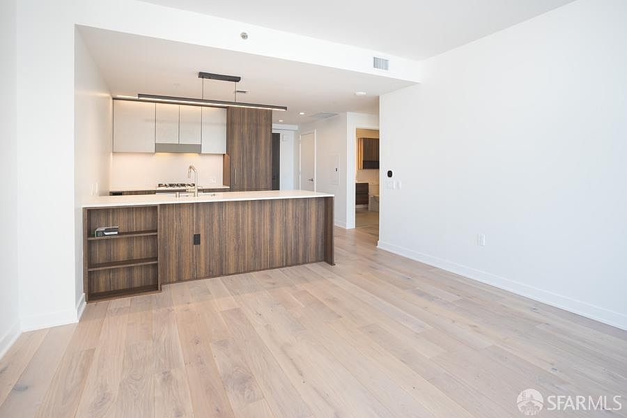 1st image of 280 Spear St #28F