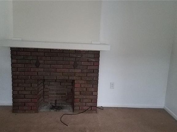 2nd image of 309 Illinois Ave