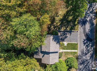 72 Glenwood Ave, Demarest, NJ 07627