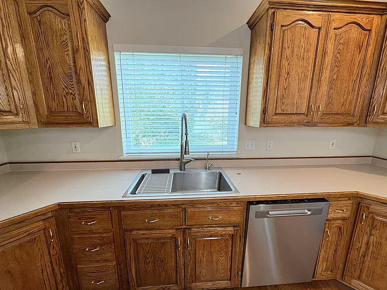 428 N 1200 E — Photo 30