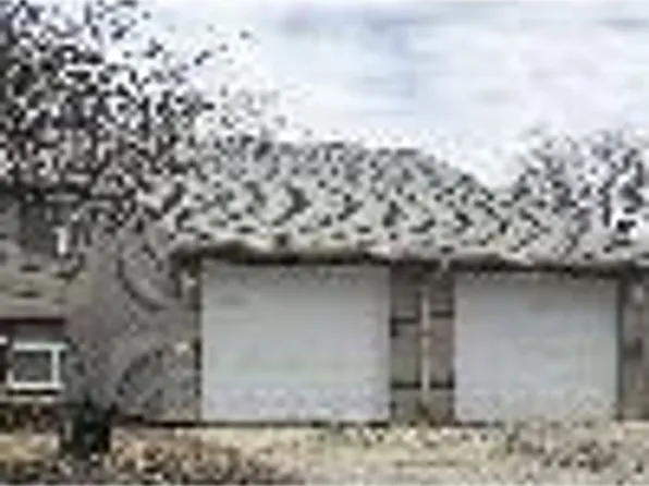 909 11th Ave SE, Valley City, ND 58072