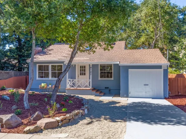 2107 Menalto Ave, Menlo Park, CA 94025