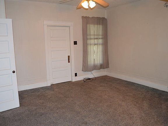 5th image of 608 S Prairie Ave