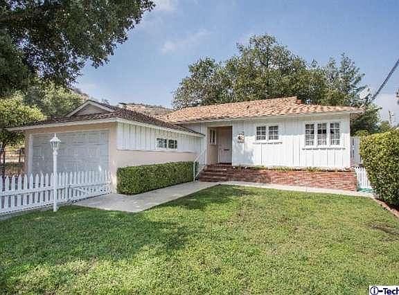 2nd image of 10219 Russett Ave