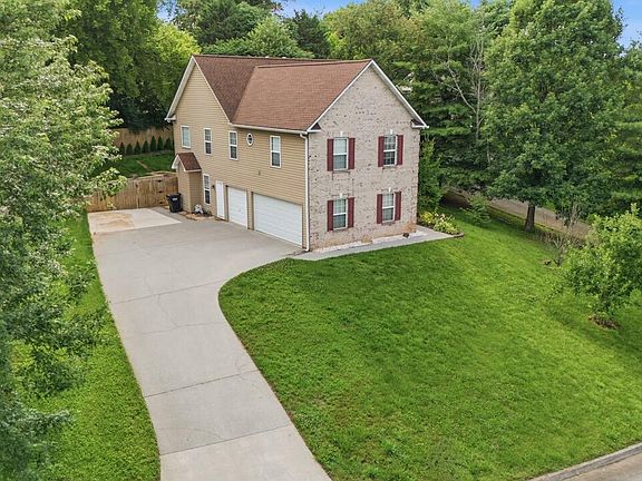 3rd image of 1613 Scenic Valley Ln