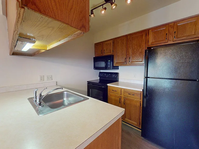 6008 Chestnut Hollow Ct — Photo 3