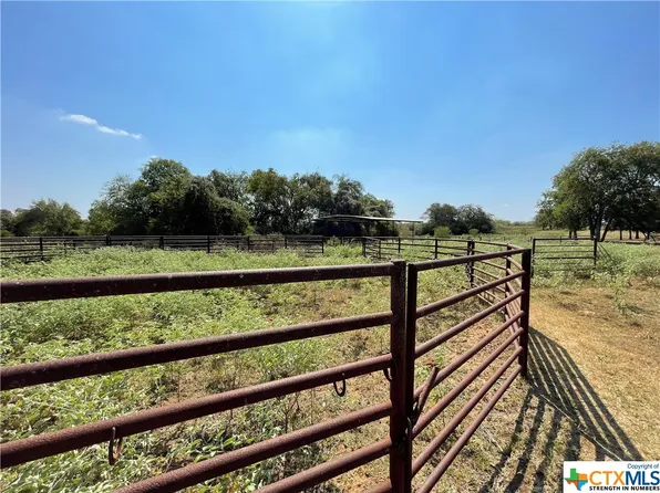 351 Johnson Farms, Harwood, TX 78632